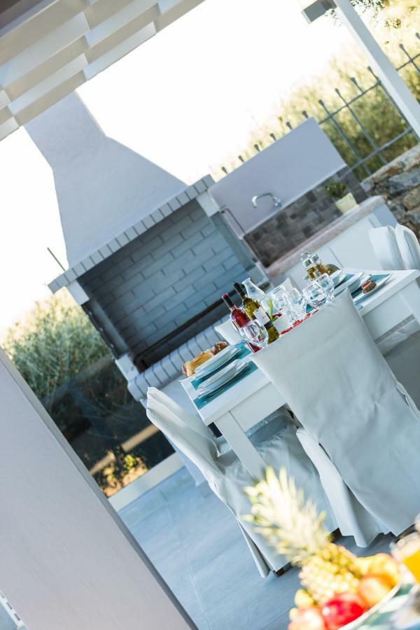 Evangelos Villas, Lavish Touch, By Thinkvilla Angeliana  Exterior photo